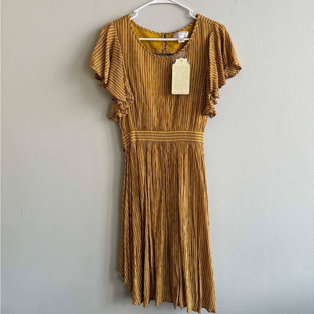 NWT yellow dress, size small